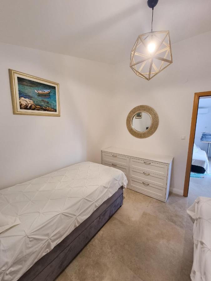 Apartments Bagic Vir Ngoại thất bức ảnh